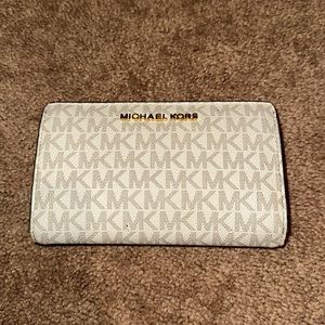 Michael Kors wallet